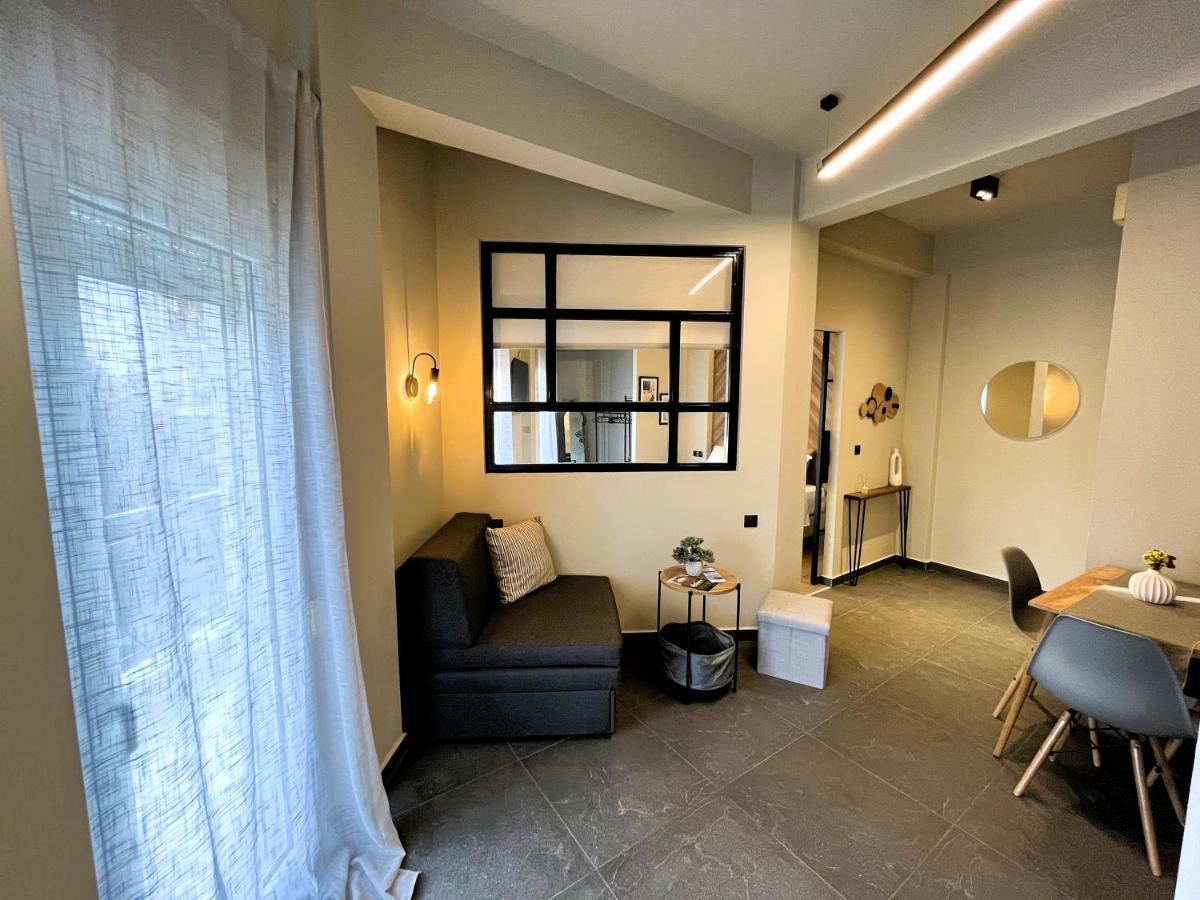 Meteorito Central Apartment Kalambaka Eksteriør billede