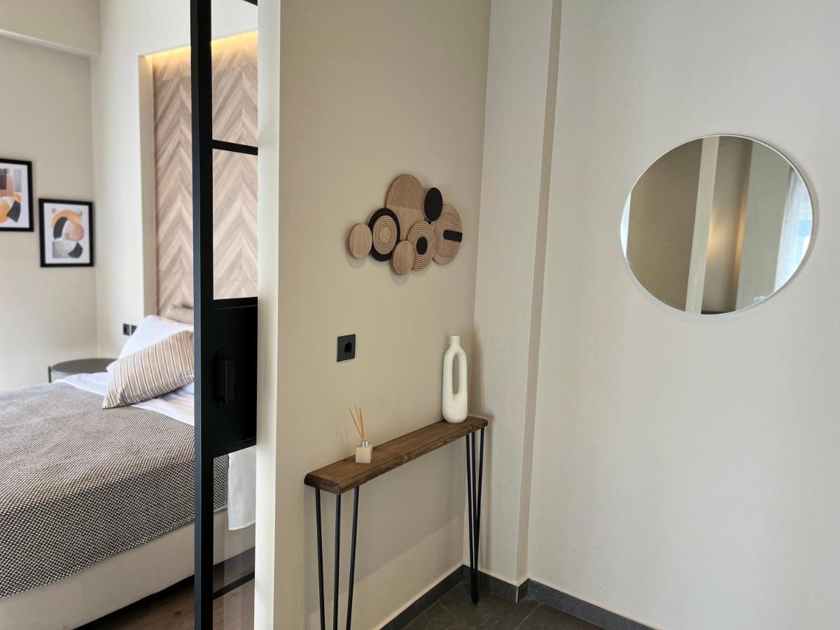 Meteorito Central Apartment Kalambaka Eksteriør billede